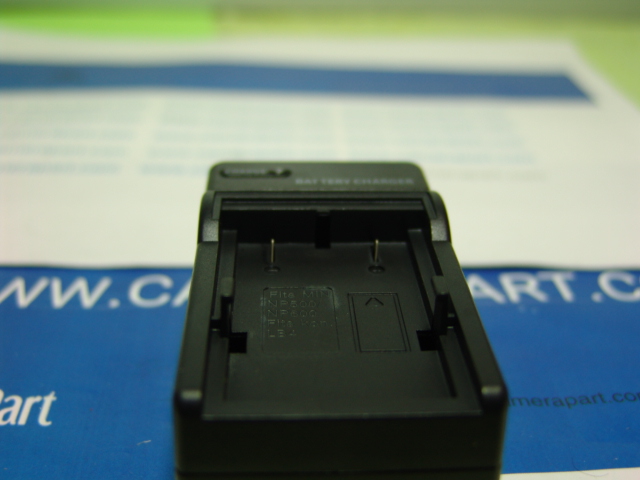MINOLTA NP-500/NP-600 BATTERY CHARGER