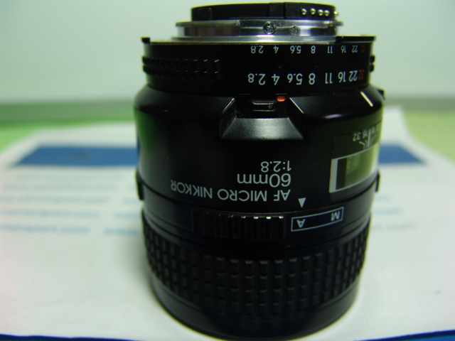 NIKON AF MICRO NIKKOR 60MM F2.8 LENS