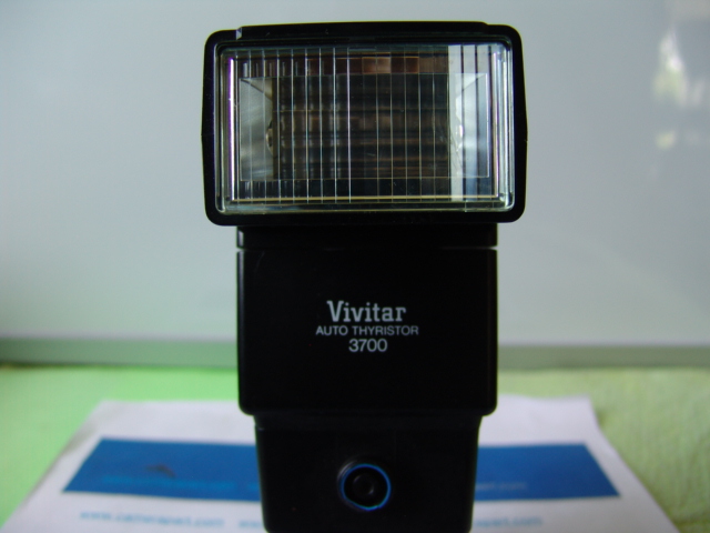 VIVITAR AUTO THYRISTOR 3700 FLASH