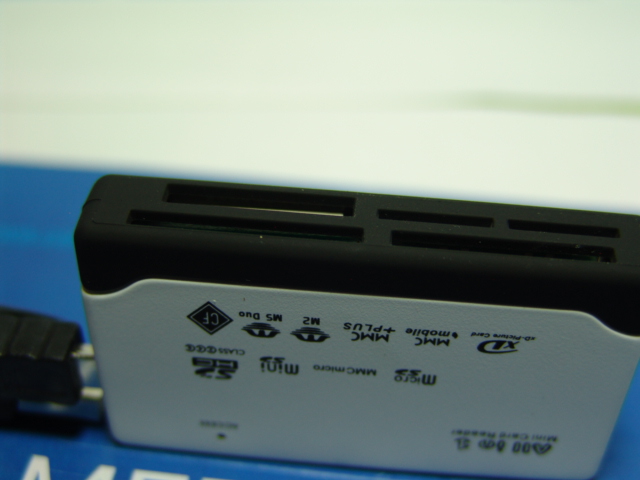 CARD READER