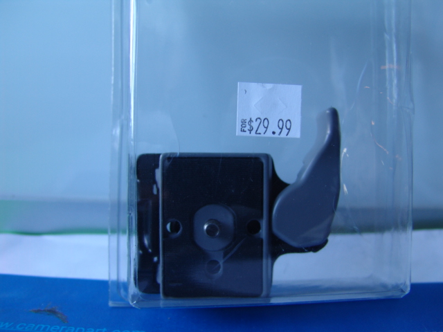 TRIPOD MOUNT AND QUICK RELEASE 